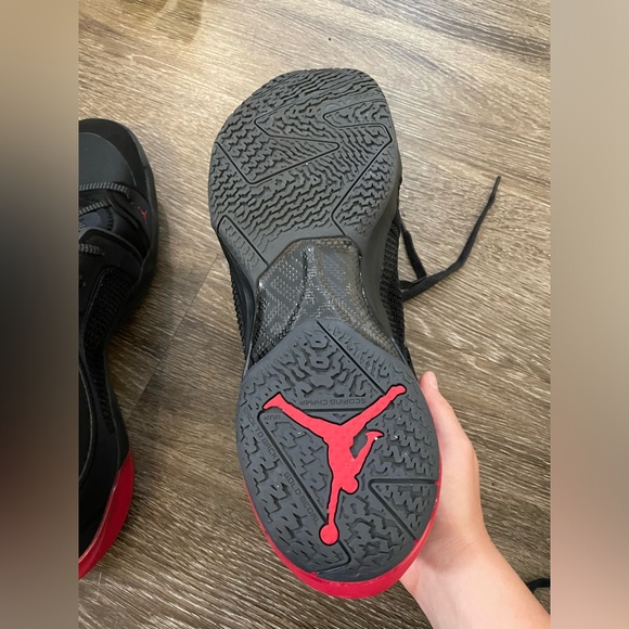 Men's Jordan Brand Black Air Jordan XXXVII Low Shoes - Picture 3 of 7